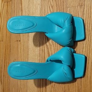 ASOS Design Niki Padded Twist Sandal size US 8